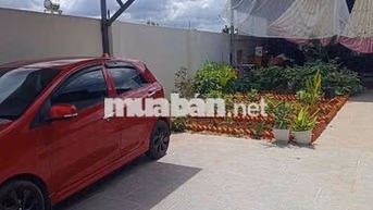 BÁN NHÀ SAU CỔNG CHỢ Ea Kao - TẶNG NỘI THẤT + Ô TÔ CON