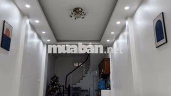 NHÀ NGUYÊN CĂN Ô CHỢ DỪA- TÔN ĐỨC THẮNG