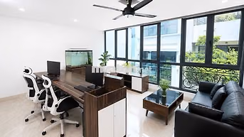 Chính chủ cho thuê văn phòng mới 30m2 ngõ 133 Thái Hà