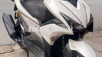 Yamaha NVX 155 Trắng. xe rất đẹp chất