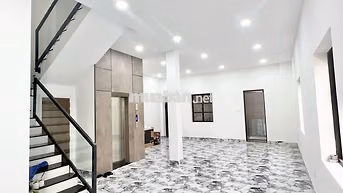 cho thuê căn góc cityland sẵn máy lạnh thang máy dt 7x20m