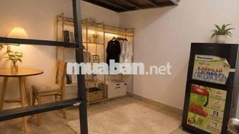 PHÒNG GÁC MÁY LẠNH TỦ LẠNH - GIỜ TỰ DO - KHU SÂN BAY