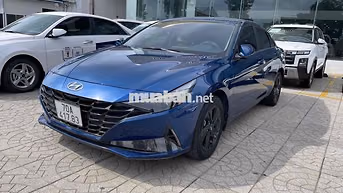 Hyundai Elantra 2022 1.6AT Đặc biệt Xanh 47.000 km