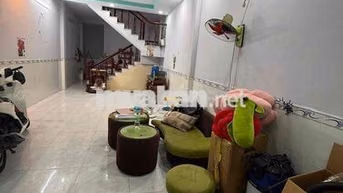 cho thuê nhà 2/ đường vĩnh lộc giá rẻ có 3p ngủ sạch sẽ hẻm xe hơi