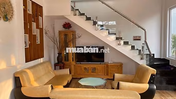 VILLA 9PN,FULL NỘI THẤT, SÂN OTO, TRUNG TÂM ĐÀ LẠT