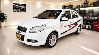 Bán xe Chevrolet Aveo mới keng