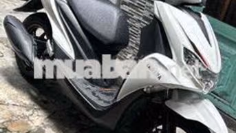 Yamaha Xe tay ga màu Trắng