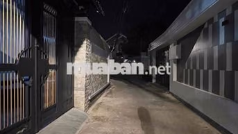 Cho thuê nhà nguyên căn Nhà thông thoáng gần NH Agribank