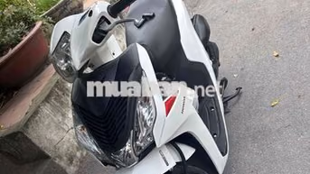 Honda Vision Trắng