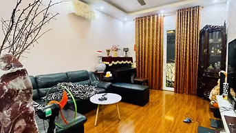 Bán nhà 5 tầng phố Kim Ngưu, 40m2, ô tô đỗ cửa, khu phân lô, ở ngay