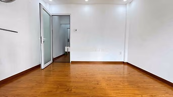 CHO THUÊ NHÀ MỚI 4PN, 3WC 3 TẦNG ĐỂ LẠI NỘI THẤT XỊN ĐẦY ĐỦ 4x10