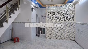 Bán nhà hiện hữu hẻm thoáng đường Trần Phú P9 Q5 