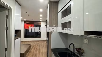 Căn hộ Studio, phân khu trung cấp, diện tích 32m, full đồ, giá 2ty1