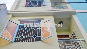 Cho thuê nhà nguyên căn Đường Nguyễn Tất Thành Quận 4