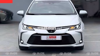 Toyota Corolla Altis 1.8V 2023 15.000km CHÍNH HÃNG