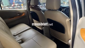 Toyota Innova 2.0G 2010 Bạc Ghế da