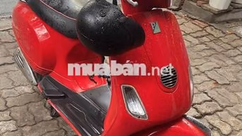 Piaggio Vespa màu Đỏ