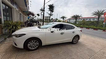 Mazda 3 Trắng cuối 2017 đầu 2018
