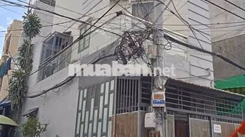 Nhà căn góc , hẻm xe tài Le Van Quoi