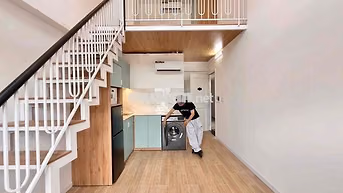 ĐỘC QUYỀN CHO THUÊ PHÒNG MỚI 100% - GÁC CAO ĐỨNG ĐƯỢC NẰM NGAY B.THANH