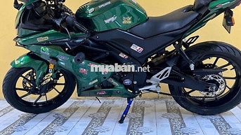 Yamaha R15 Xanh lá Xe côn tay
