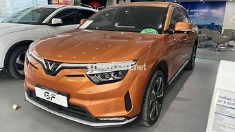 VinFast VF8 Plus 2023 Vàng cam 19000 km (xe cũ)
