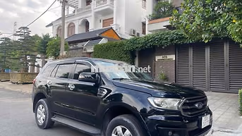 Ford Everest 7 chỗ Số sàn Dầu Việt Nam 2019