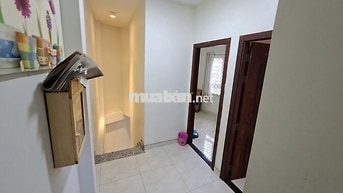 HƠN 5 TỶ, NHÀ KHU VIP BÌNH THỌ NGÃ TƯ THỦ ĐỨC, CÓ 3 TẦNG, BÃI XE Ô TÔ