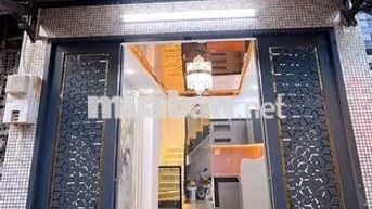 Cho thuê nhà nguyên căn hẻm 8m Nguyễn Văn Đậu 