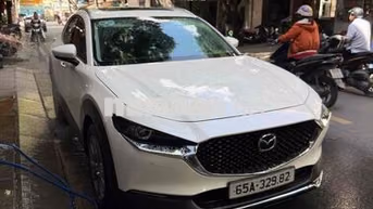 Mazda CX-30 2022 Trắng 9000 km