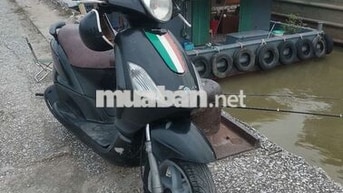 Piaggio Fly Ý màu Đen
