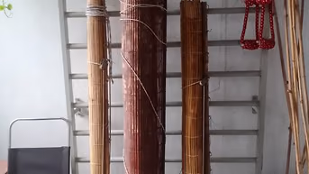 Rèm cuốn bằng trúc màu đỏ tía khổ 2mx2m 