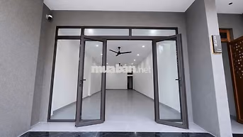 🏢 MẶT BẰNG MẶT TIỀN – GẦN BẾN XE TRUNG TÂM 