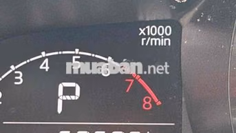 cần bán xe chính chủ mazda3 xám bạc ít đi