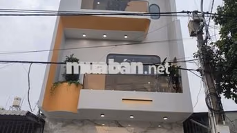 nhà mốt trệt 2 lầu có sản phơi đồ và sân thượng