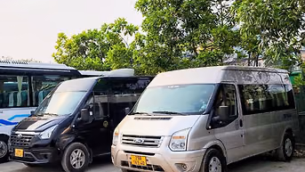 Bánh trung thu xe transit tại  Hà Nội .