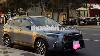 Toyota Corolla Cross V 2021 Xám 85.000km