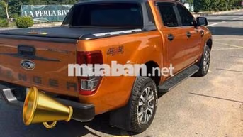 Ford Ranger Wildtrak Tự động Cam 5 chỗ