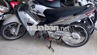 Honda Wave RS Bạc Xe số