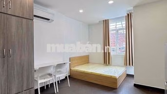 Cho thuê phòng trọ có balcony mới 100% ngay N4 Hàng Xanh - Landmark 81