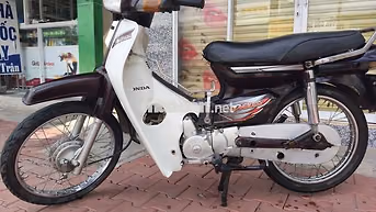 Honda Dream Trắng, Nâu Xe số