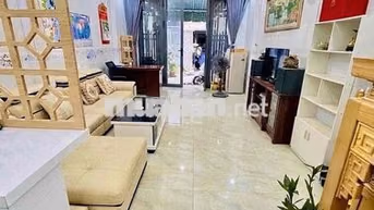 GẤPPP! - NGAY KHU TÊN LỬA, 40m2, 2 TẦNG ĐƯỜNG XE HƠI QUAY ĐẦU