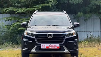Honda BRV L 2024 Tự động Đen 11.300 km