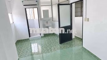 Phòng trọ thoáng mát mặt tiền Q10