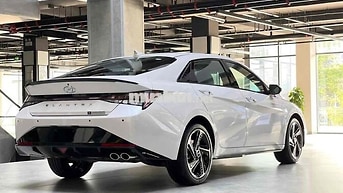 Hyundai Elantra 2024 1.6 AT Đặc biệt Trắng
