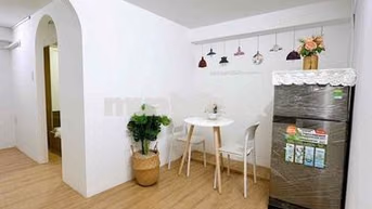 28 phổ Quang F2 Tân bình. 2 mtiền nền hay đi cửa sau Sau lưng NH Hoa
