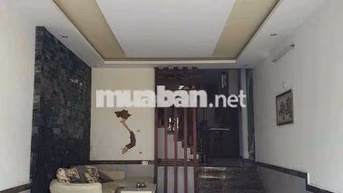 • Cho thuê nhà nguyên căn 3 tầng, 100m2 (5x20), mặt đường Đỗ Bá, gần Đ