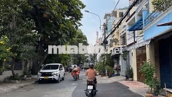 NHÀ NGỘP BANK MẶT TIỀN QUẬN 6  – 70M2 – NHÀ HOÀN CÔNG – CHỈ 10.X TỶ