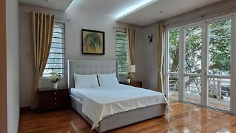 Bán biệt thự Trần Đăng Ninh – công viên Nghĩa Đô 215m2, 120 tỷ. Mới