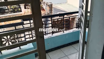 Cho thuê 2PN 2WC riêng  từng phòng có ban công Gần công viên làng hoa